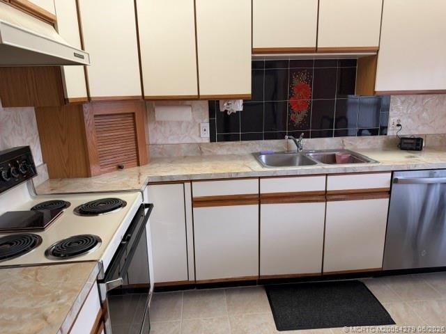 80 Southwest Blackburn Terrace, Unit 3 Stuart, FL 34997 - Photo 8 of 57