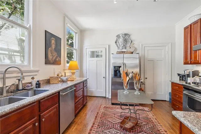 $5,750 | 4909 St Charles Avenue, Unit 4909, New Orleans, LA 70115