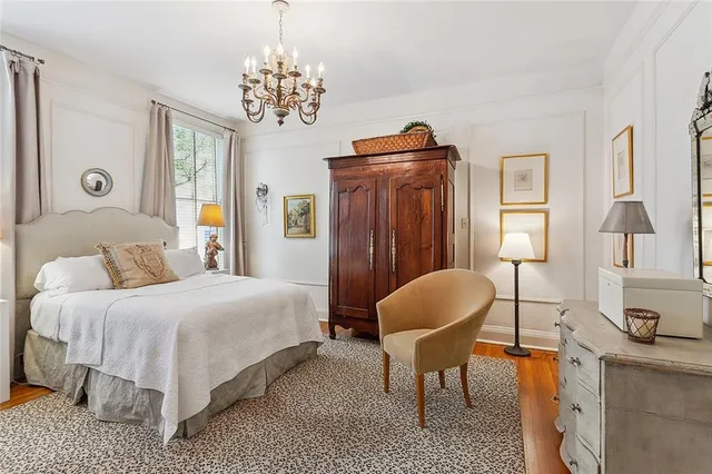 $5,750 | 4909 St Charles Avenue, Unit 4909, New Orleans, LA 70115