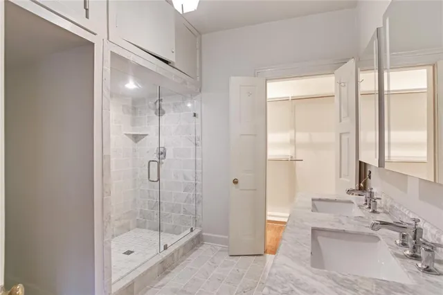 $5,750 | 4909 St Charles Avenue, Unit 4909, New Orleans, LA 70115