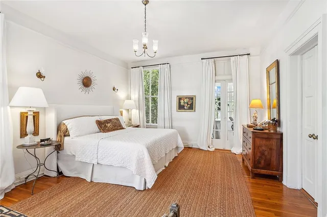 $5,750 | 4909 St Charles Avenue, Unit 4909, New Orleans, LA 70115