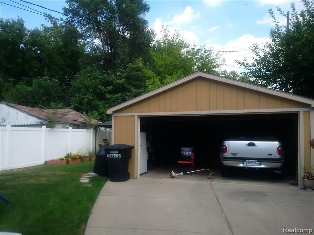 8080 Meyers Road Detroit, MI 48228 - Photo 8 of 9