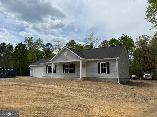 $372,800 | 209 Loretta Drive, Colonial Beach, VA 22443