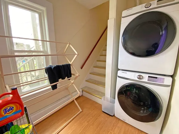 $695,000 | 15 Underwood Park, Unit 2, Waltham, MA 02453