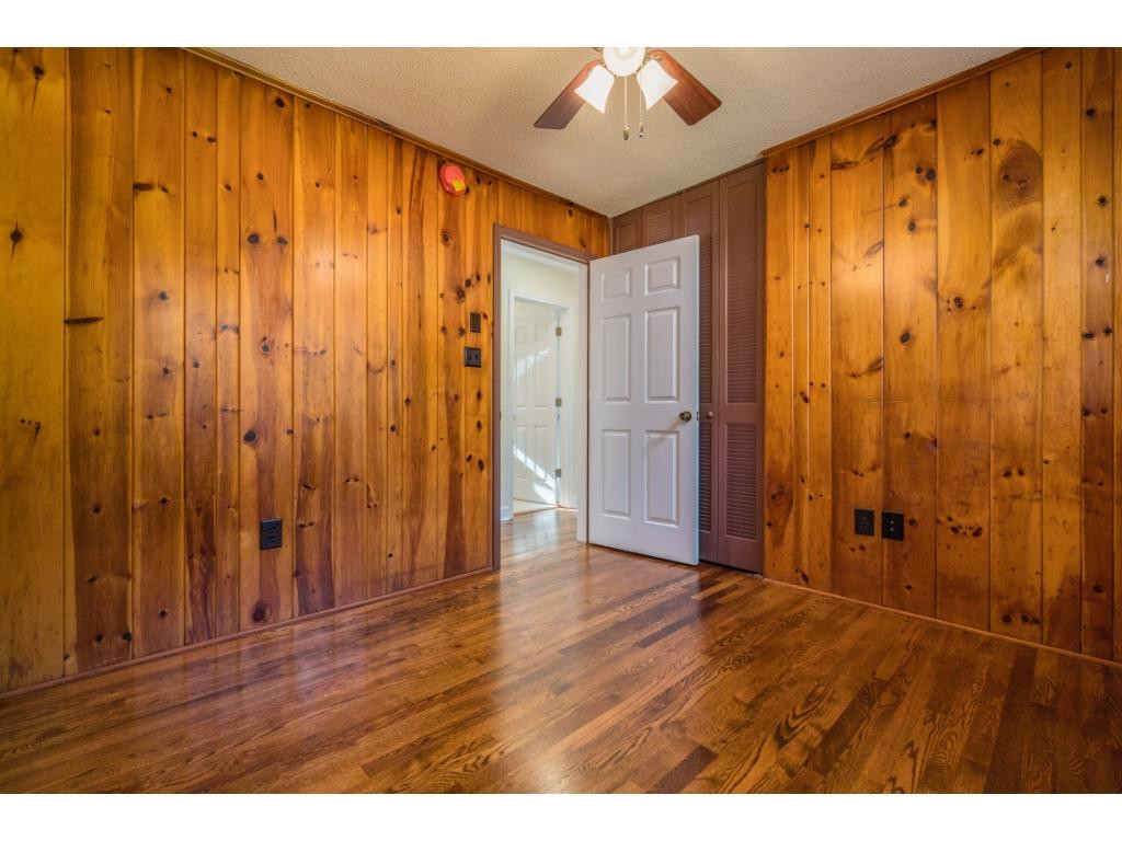 114 Hemlock Road Bristol, TN 37620 - Photo 15 of 32 Photo 15