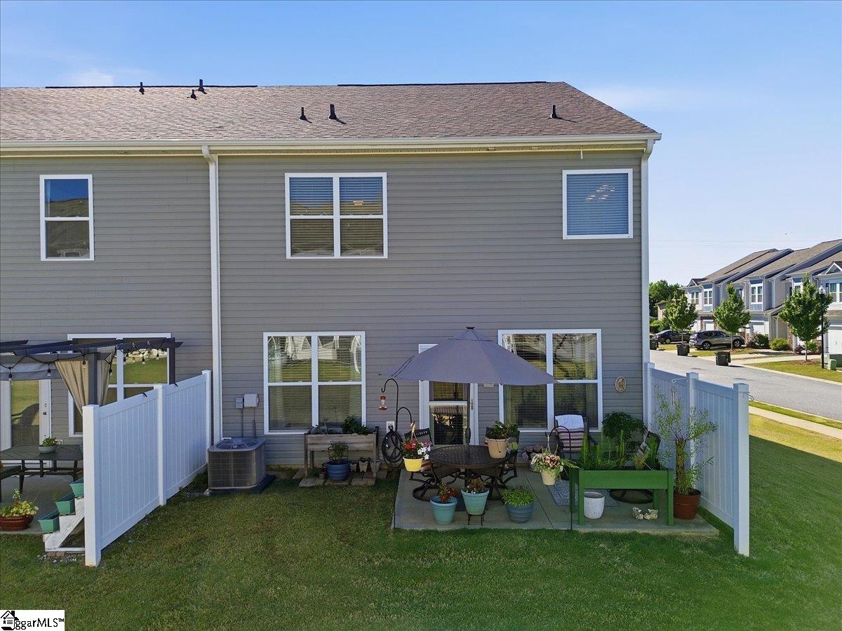 582 Yellow Fox Road Greer, SC 29650 - Photo 29 of 37