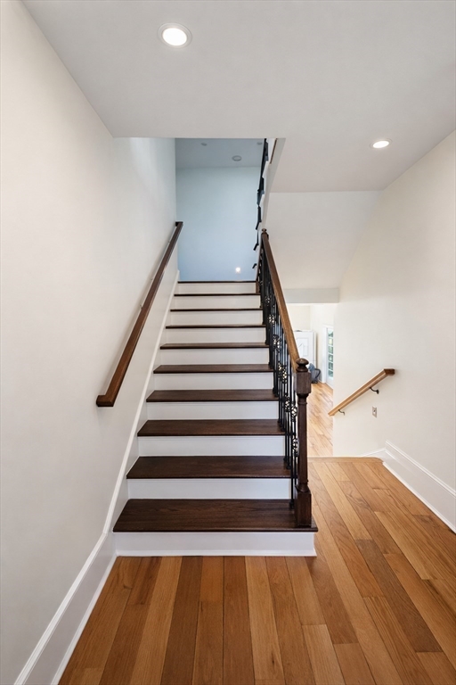 195 Lower Gore Road Webster, MA 01570 - Photo 8 of 24