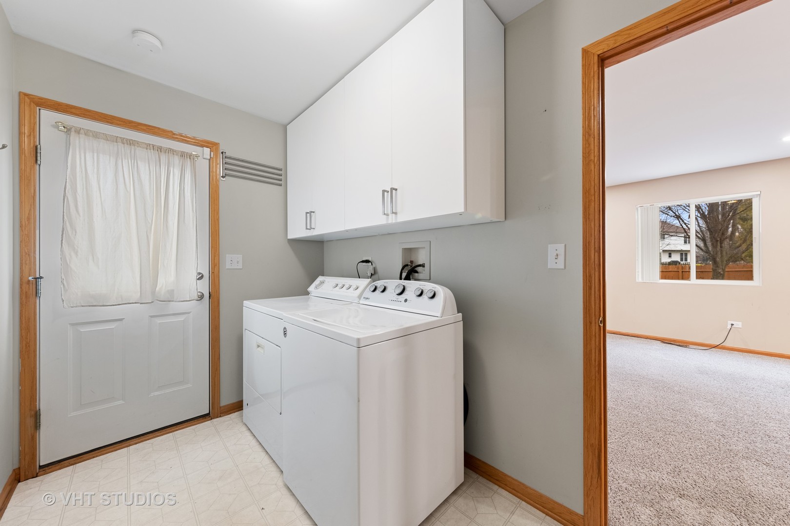 5201 Brighton Lane Plainfield, IL 60586 - Photo 17 of 18 a utility room with dryer and washer