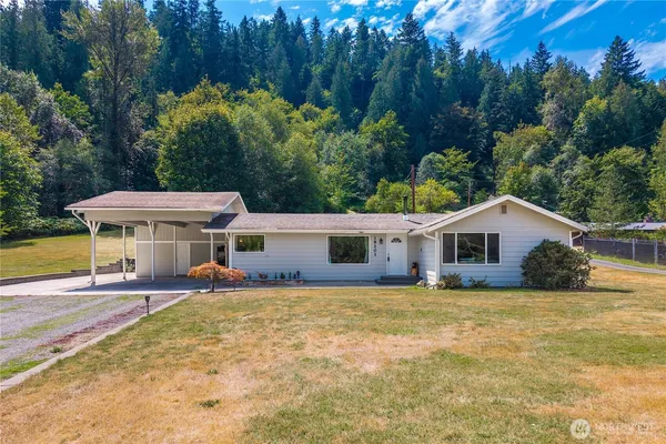 $789,000 | 18201 Renton-Maple Valley Road, Maple Valley, WA 98038