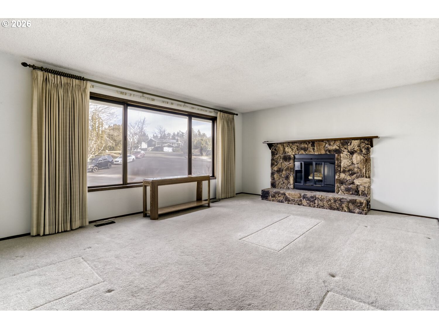 2036 Northwest 14th Street Gresham, OR 97030 - Photo 3 of 17 Living Room