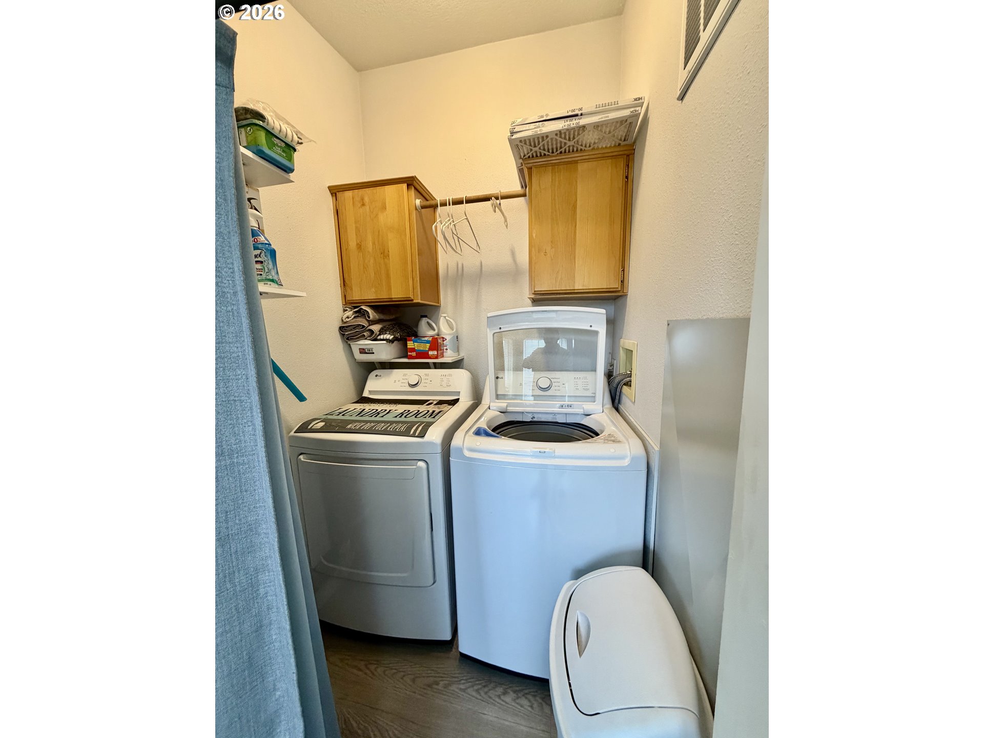 1699 North Terry Street, Unit 351 Eugene, OR 97402 - Photo 16 of 23 a utility room with dryer and washer