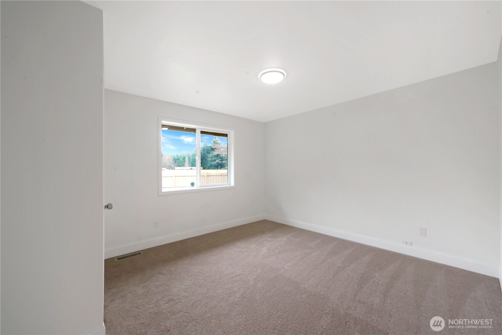 5012 Meridian Road Southeast Olympia, WA 98513 - Photo 15 of 25