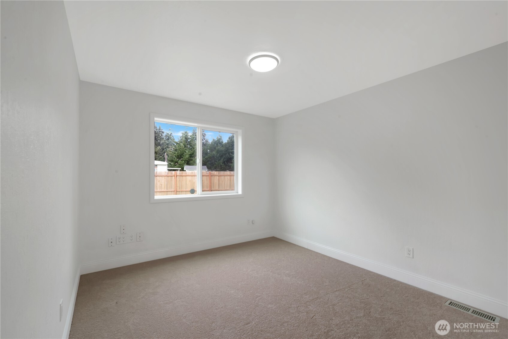 5012 Meridian Road Southeast Olympia, WA 98513 - Photo 17 of 25