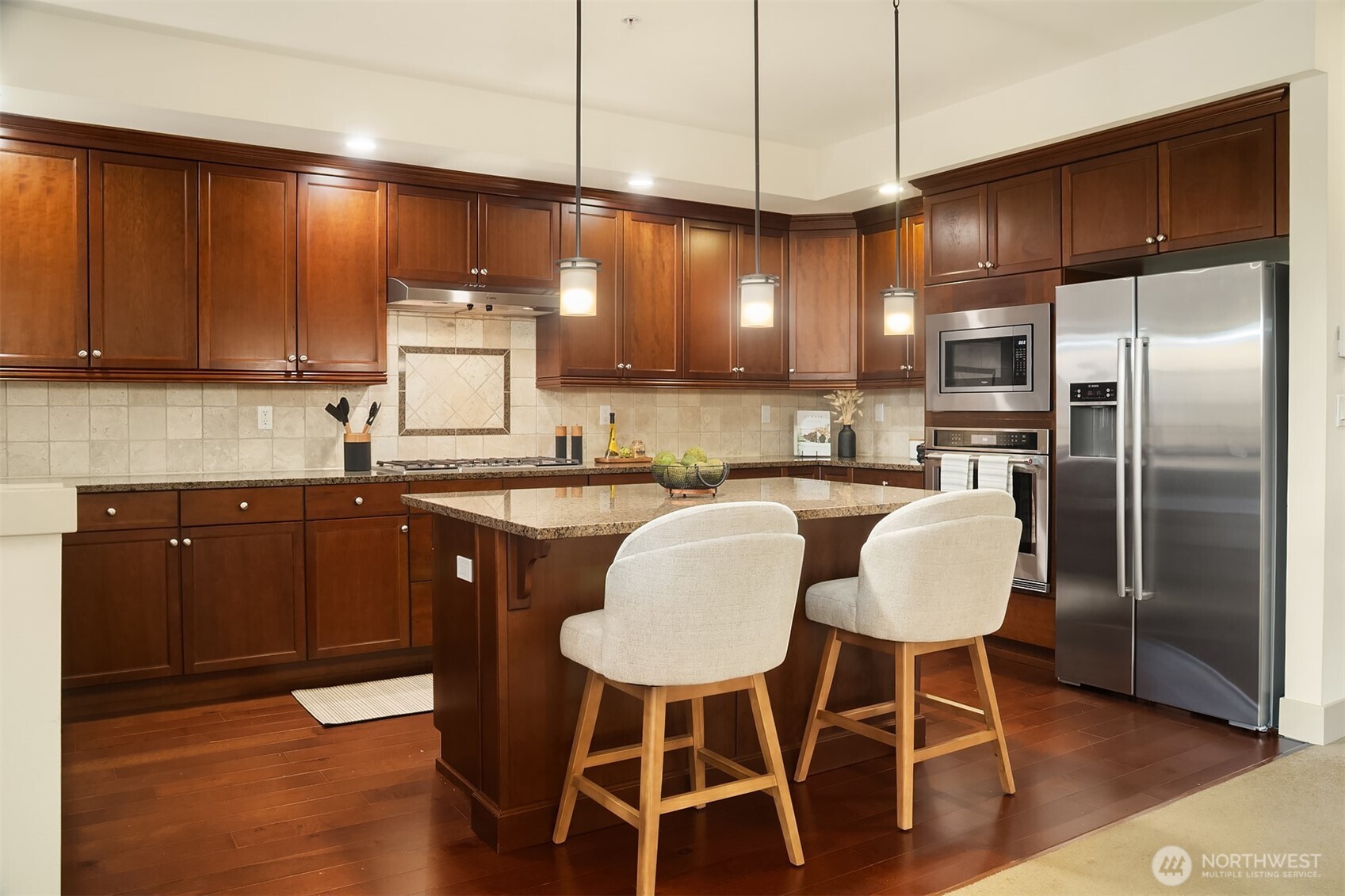 316 Walnut Street, Unit 103 Edmonds, WA 98020 - Photo 4 of 27