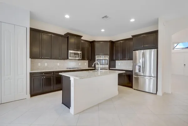 $6,200 | 9761 South Miralago Way, Parkland, FL 33076