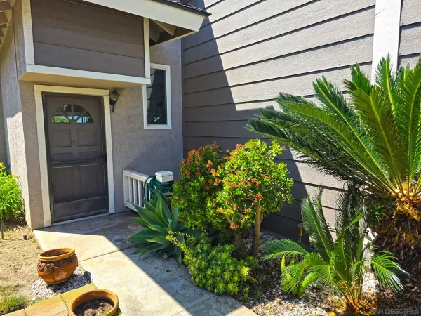 $3,950 | 341 Rolling Hills Lane, San Marcos, CA 92069