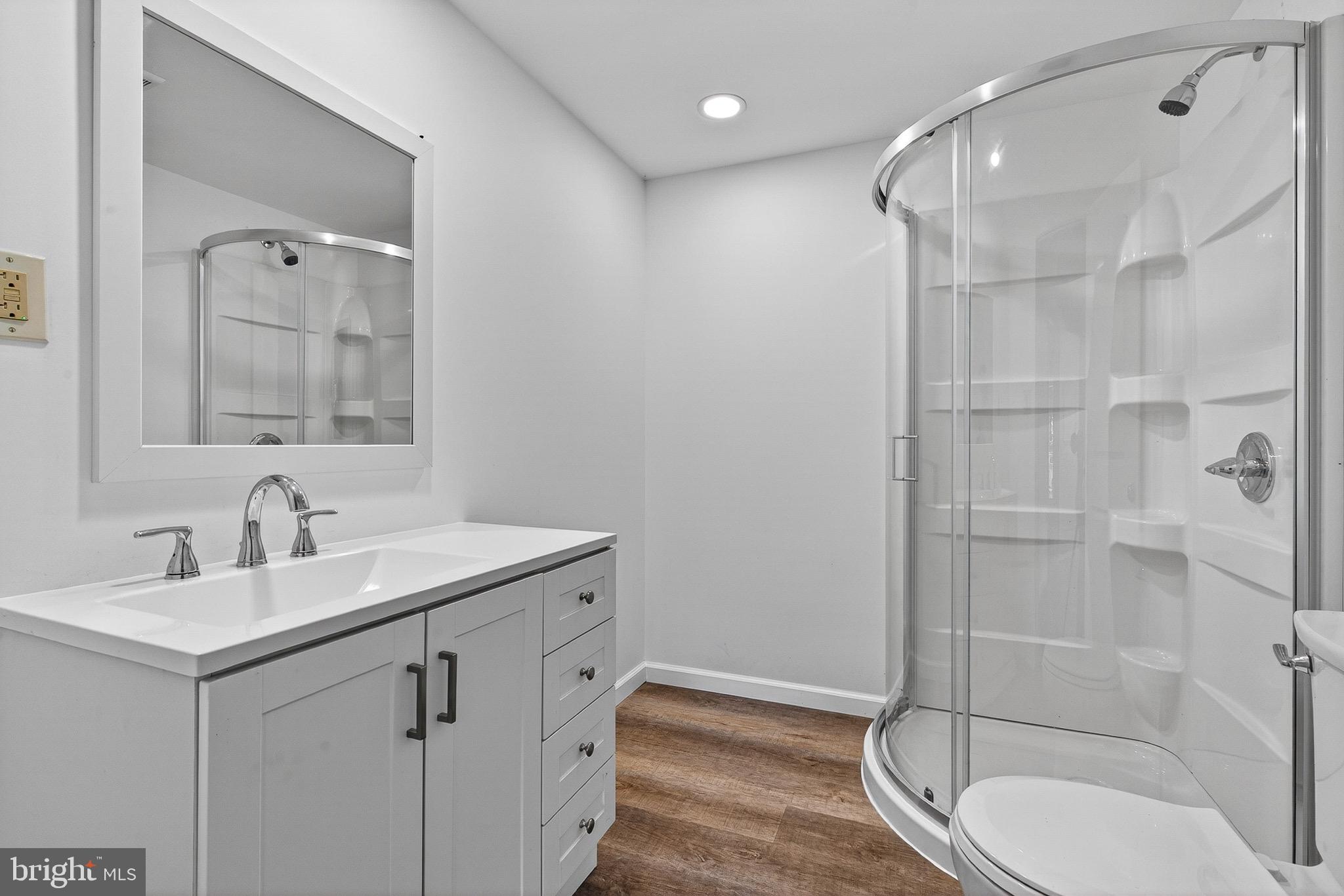 120 Long Beach Road Charlestown, MD 21914 - Photo 12 of 34 Primary bathroom en-suite