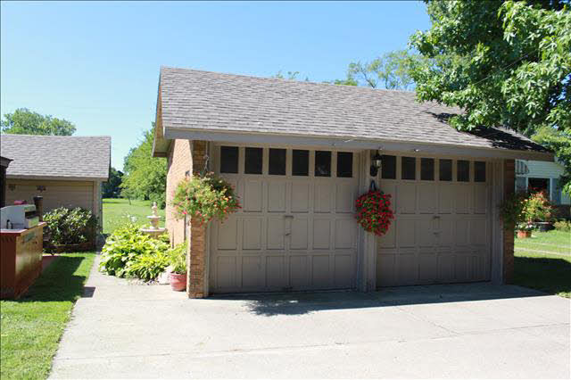 3173 North Custer Road Monroe, MI 48162 - Photo 16 of 25