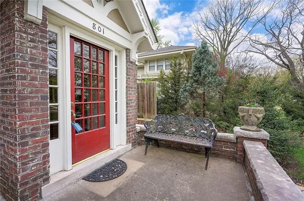 $1,795,000 | 801 West 56th Street, Kansas City, MO 64113