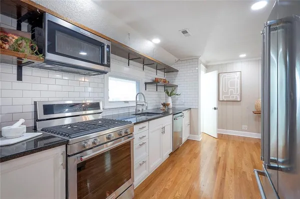 $1,795,000 | 801 West 56th Street, Kansas City, MO 64113