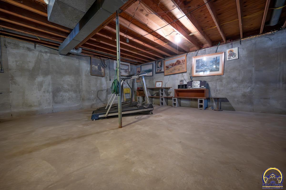 7055 East 125th Street Overbrook, KS 66524 - Photo 25 of 34