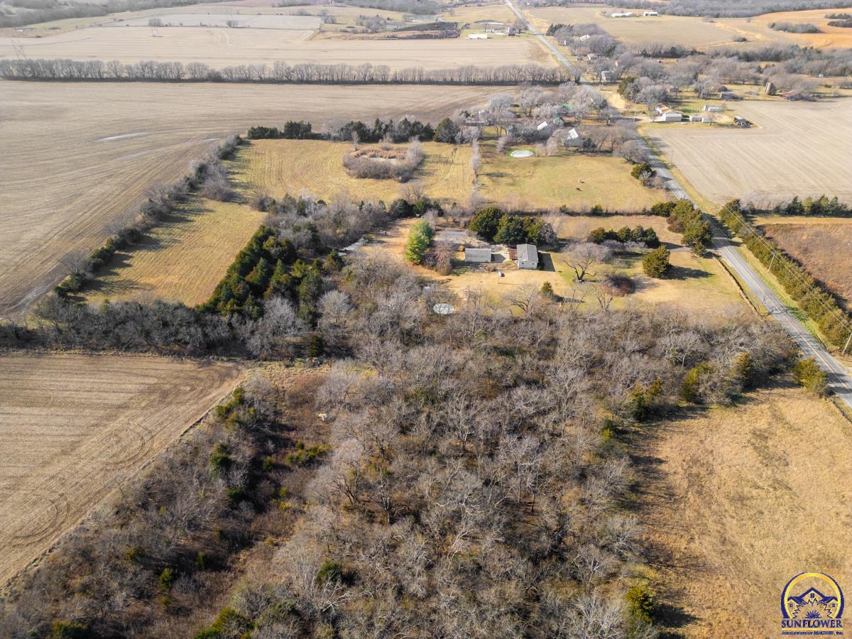 7055 East 125th Street Overbrook, KS 66524 - Photo 4 of 34
