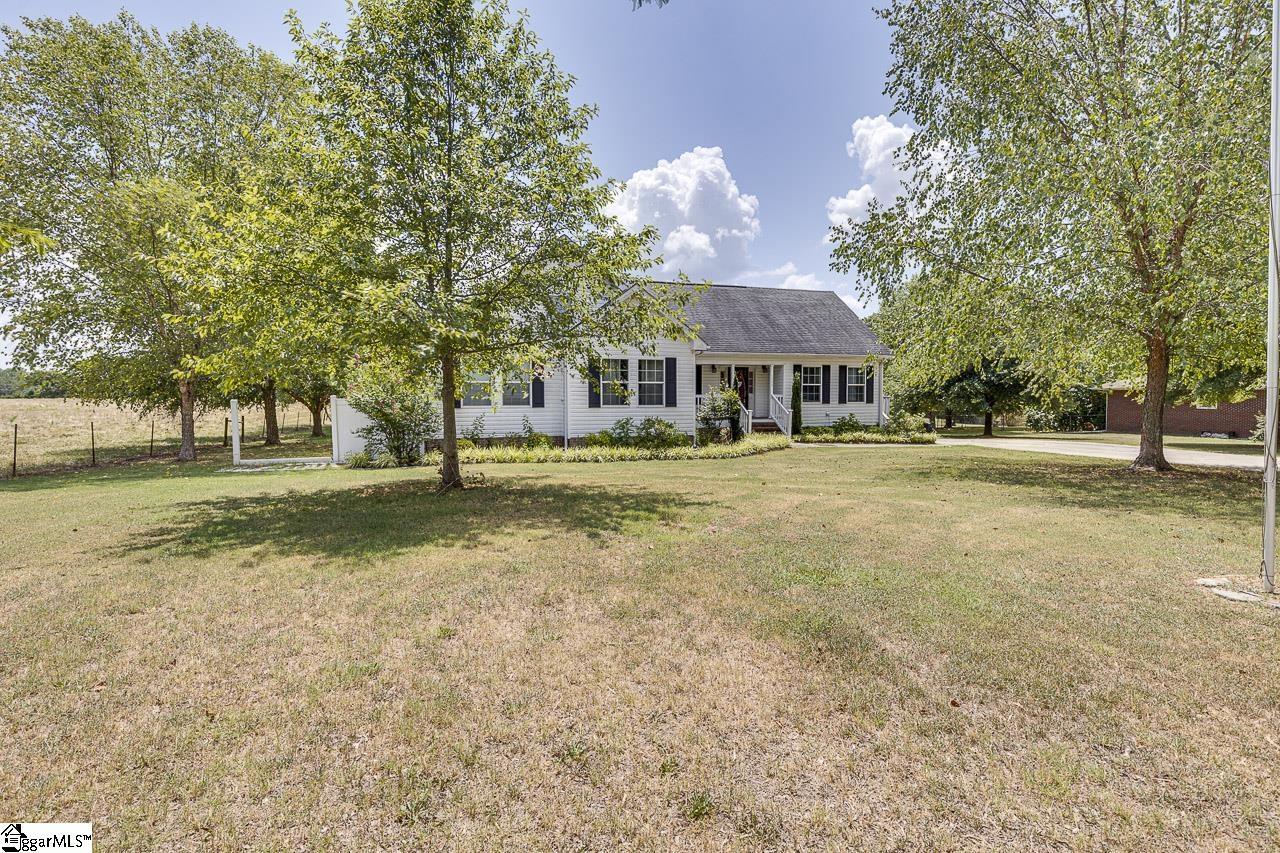 1139 Wright School Road Belton, SC 29627 - Photo 2 of 42