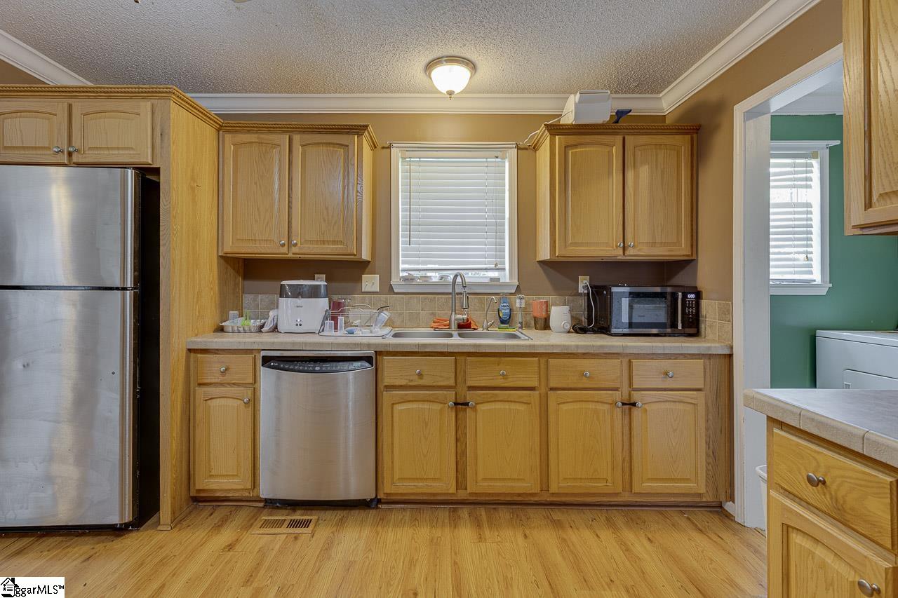 1139 Wright School Road Belton, SC 29627 - Photo 9 of 42