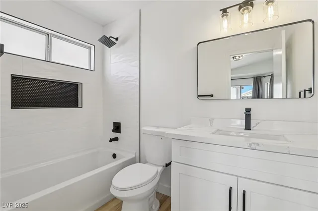 $1,900 | 7400 Queen Palm Drive, Las Vegas, NV 89128