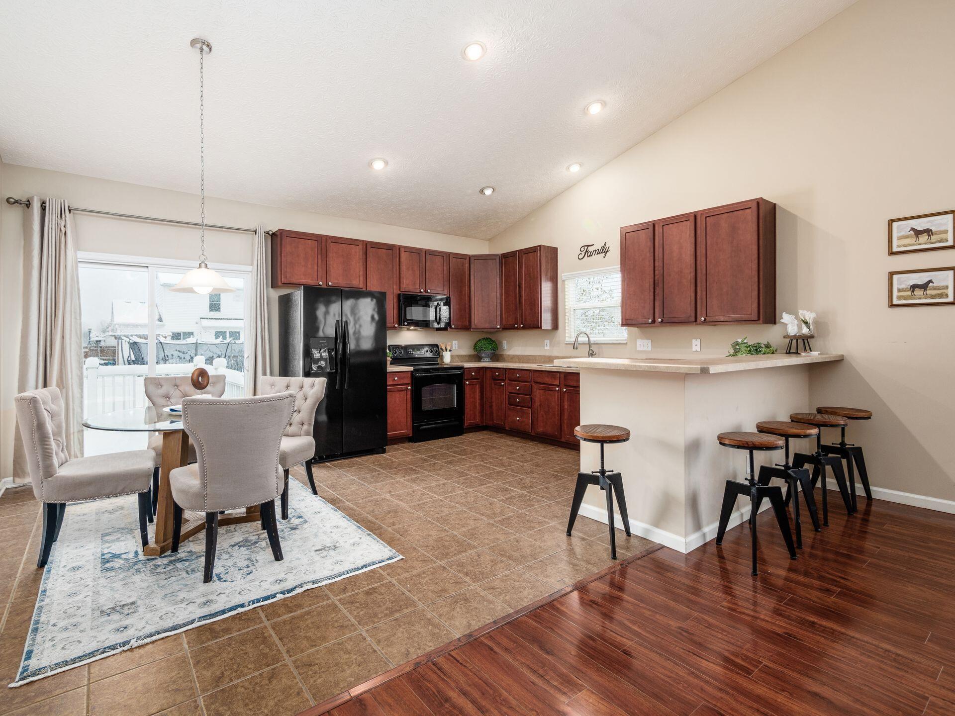 172 Stockard Loop Delaware, OH 43015 - Photo 14 of 45 Kitchen