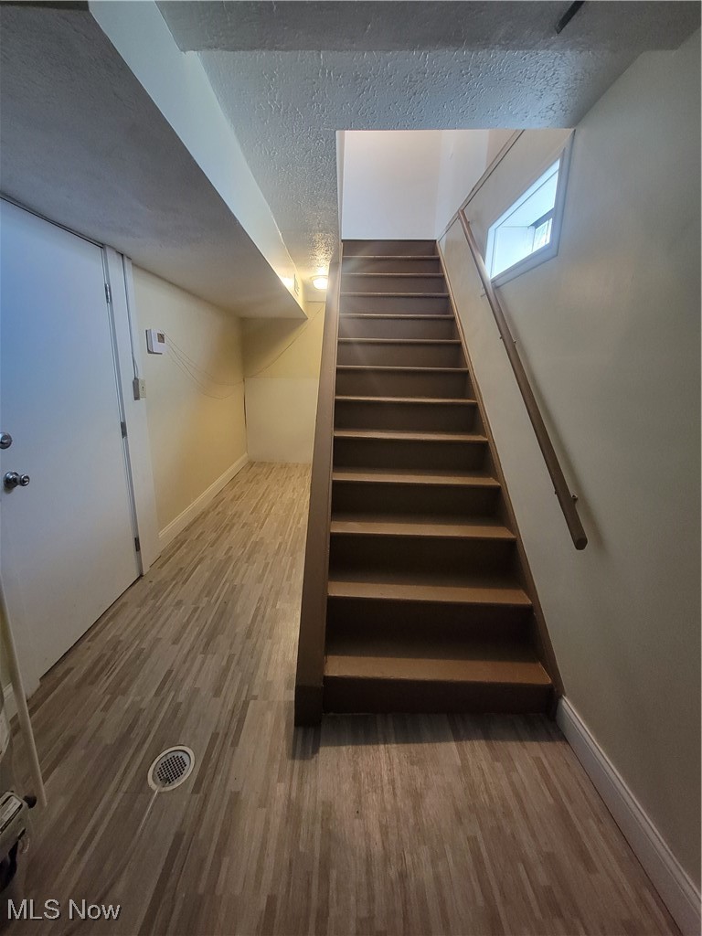 4895 Lee Road Cleveland, OH 44128 - Photo 19 of 25 Gallery Image 19