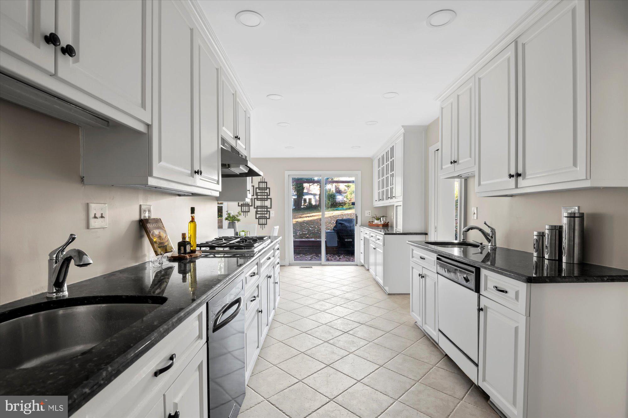 1005 Highland Drive Silver Spring, MD 20910 - Photo 24 of 61 Kitchen