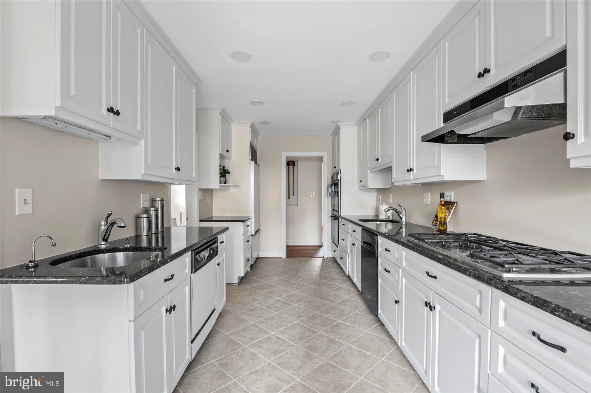 1005 Highland Drive Silver Spring, MD 20910 - Photo 27 of 61 Kitchen