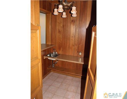 1 Fox Hill Road Edison, NJ 08820 - Photo 12 of 25