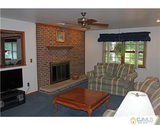 1 Fox Hill Road Edison, NJ 08820 - Photo 10 of 25