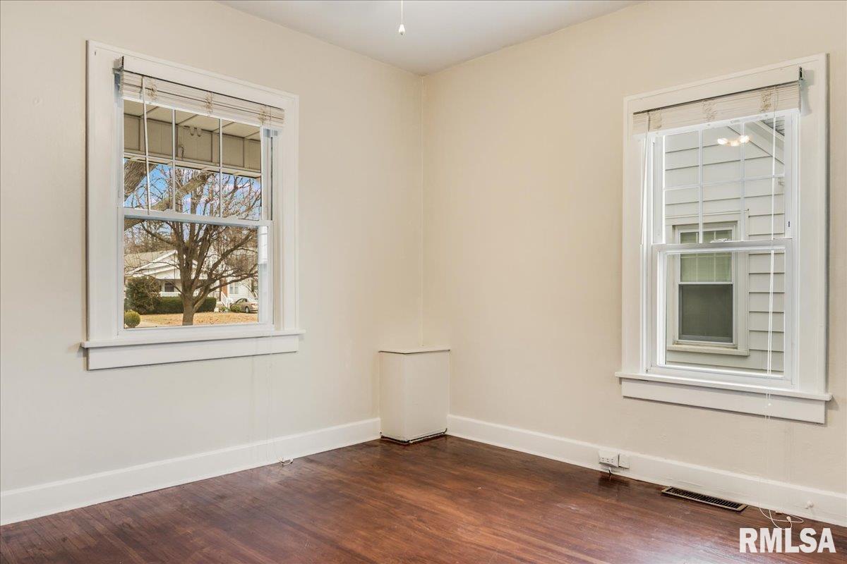 2033 South State Street Springfield, IL 62704 - Photo 11 of 31