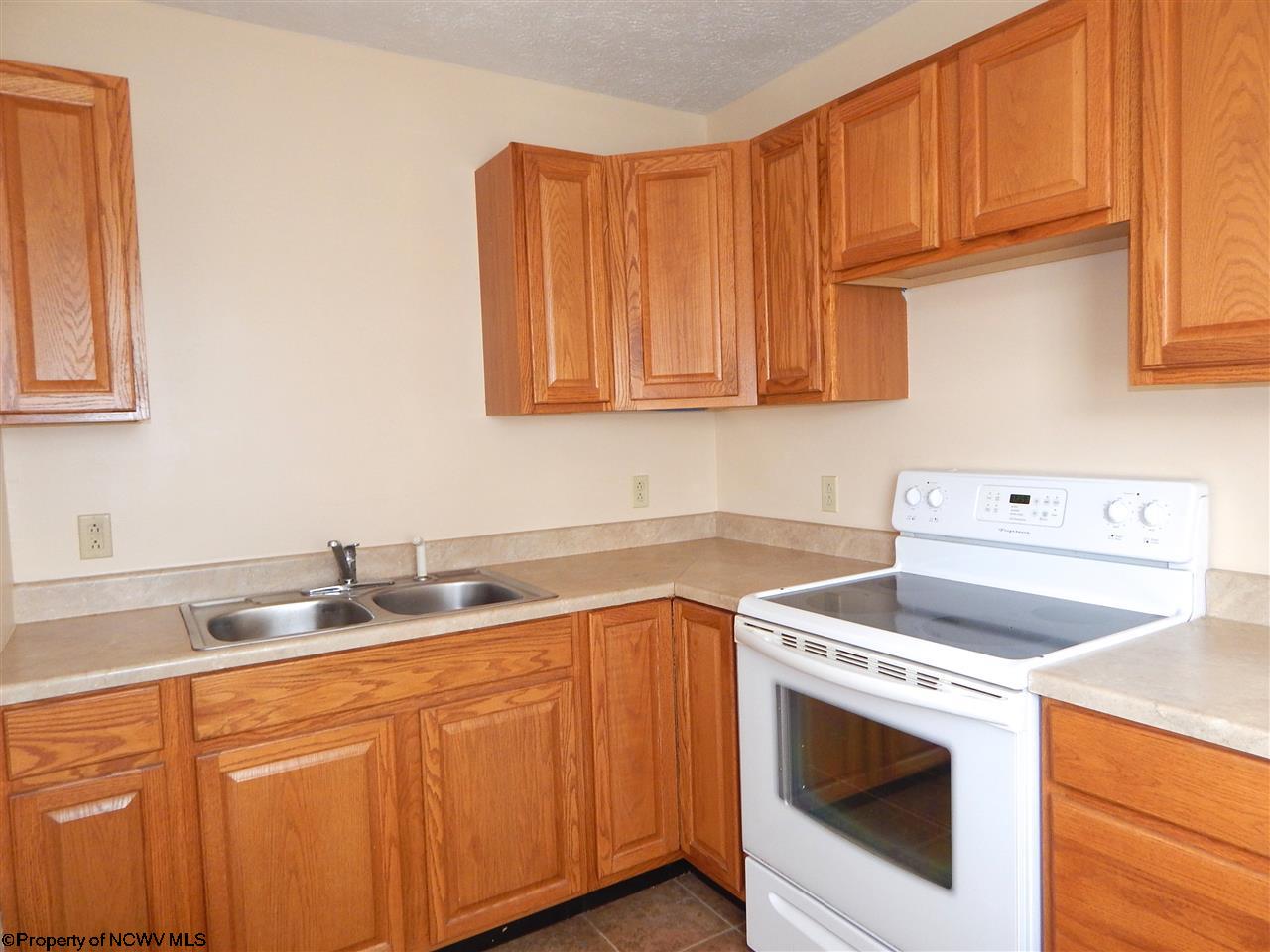 408 Fear Street Rivesville, WV 26588 - Photo 10 of 15 Gallery Image 10