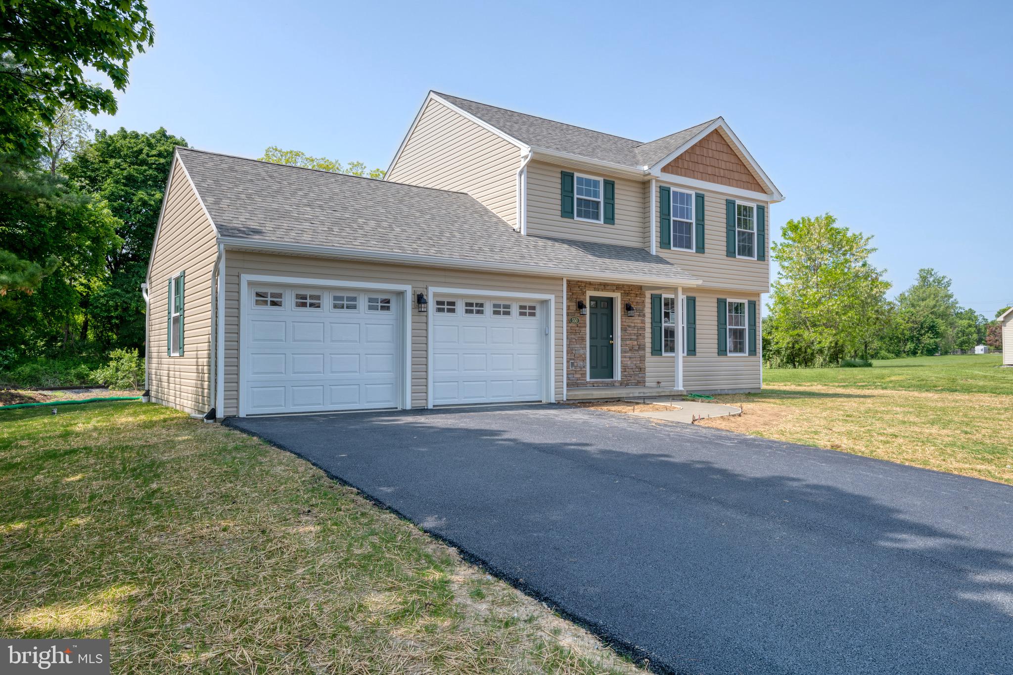 151 Cedar Lane Reading, PA 19607 - Photo 2 of 36