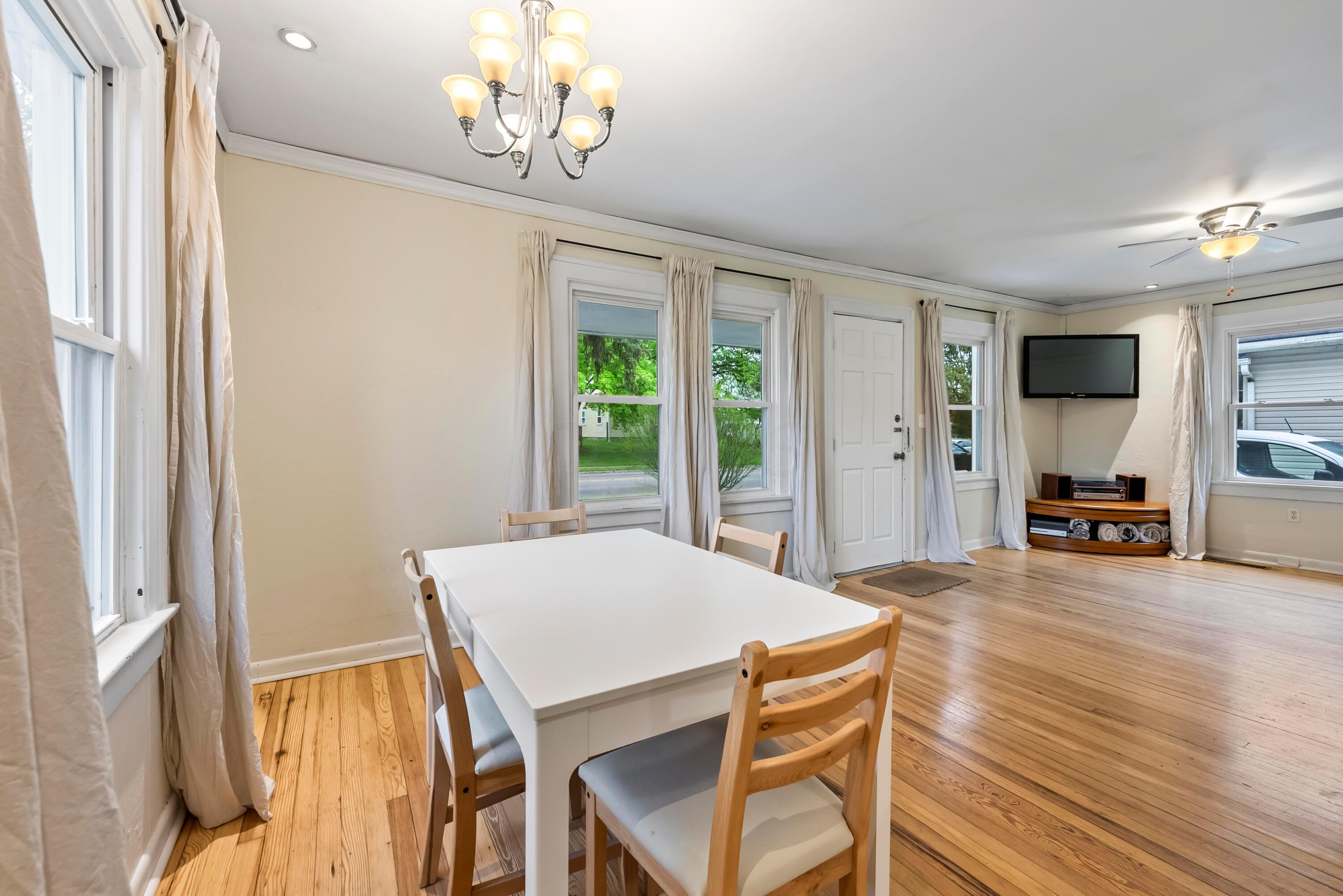 3189 McGuffey Road Columbus, OH 43224 - Photo 13 of 40 DSC00854