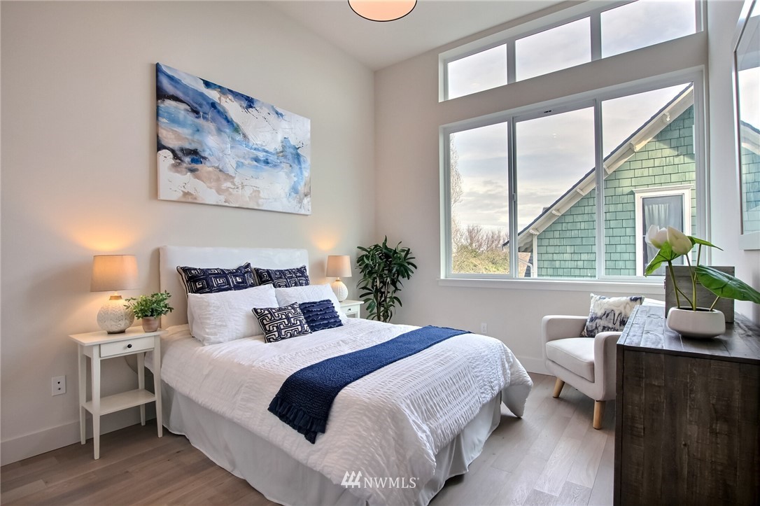 908 North 46th Street, Unit H Seattle, WA 98103 - Photo 14 of 26