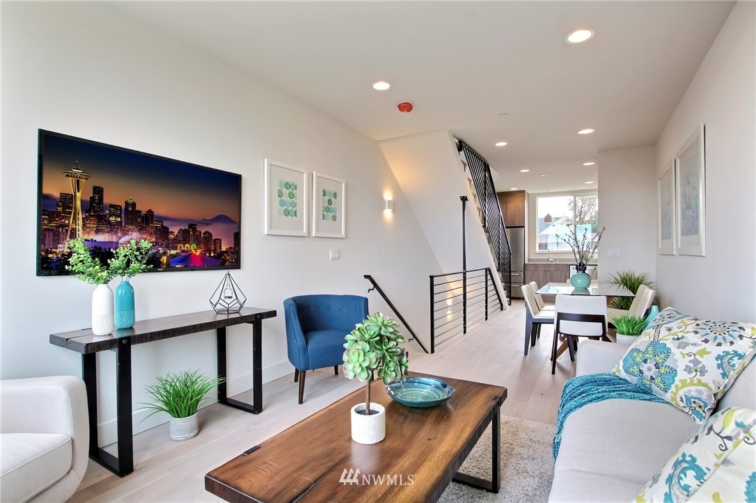 908 North 46th Street, Unit H Seattle, WA 98103 - Photo 7 of 26