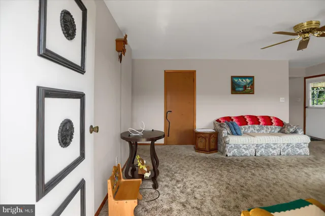 $234,900 | 616 West Maple Street, Valley View, PA 17983