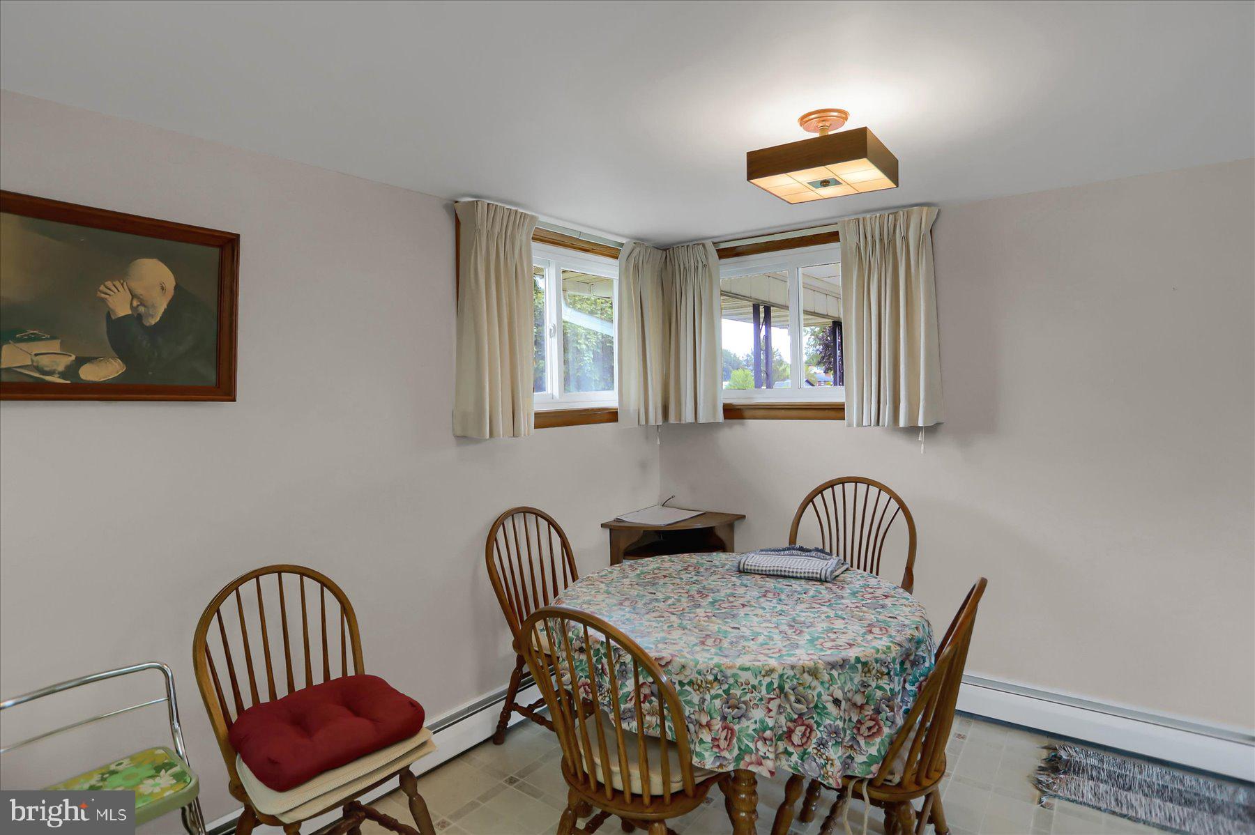 616 West Maple Street Valley View, PA 17983 - Photo 15 of 25