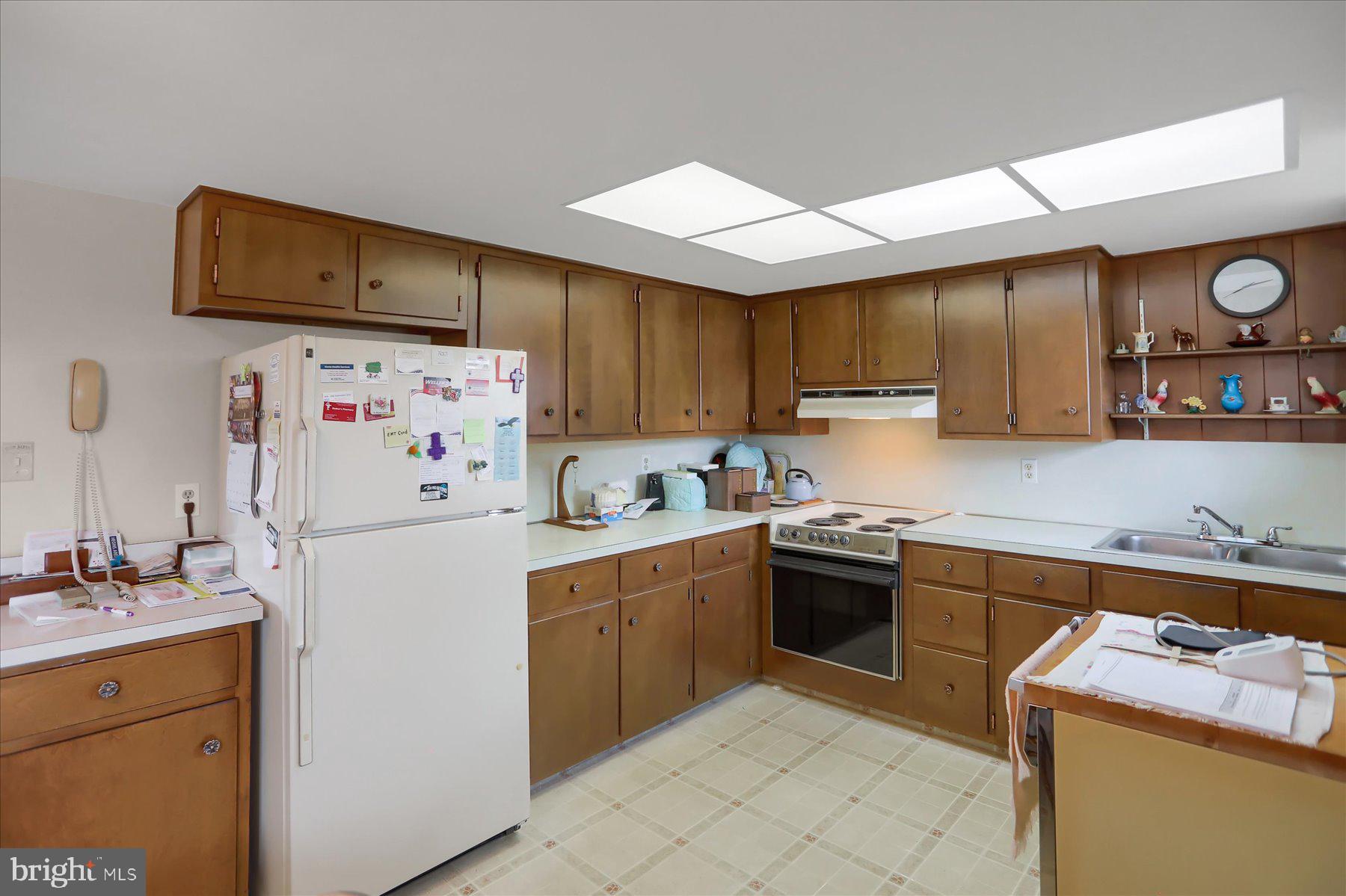 616 West Maple Street Valley View, PA 17983 - Photo 16 of 25