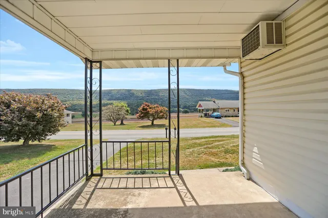 $234,900 | 616 West Maple Street, Valley View, PA 17983