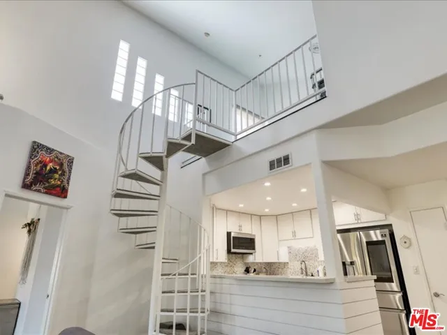 $849,000 | 4477 Woodman Avenue, Unit 304, Sherman Oaks, CA 91423