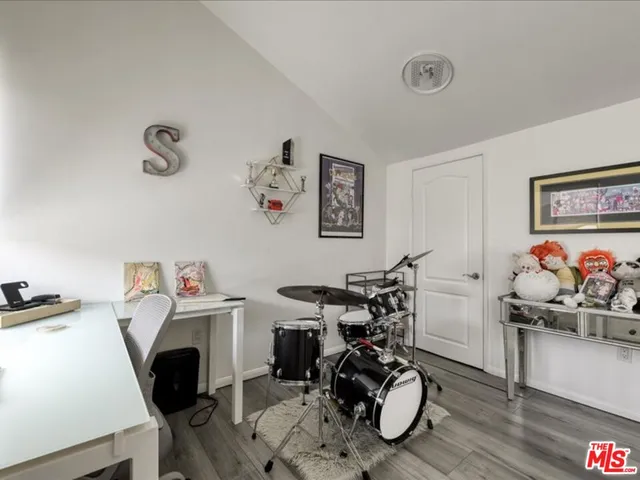 $849,000 | 4477 Woodman Avenue, Unit 304, Sherman Oaks, CA 91423