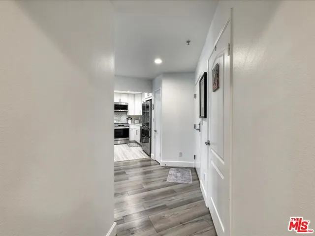 $849,000 | 4477 Woodman Avenue, Unit 304, Sherman Oaks, CA 91423