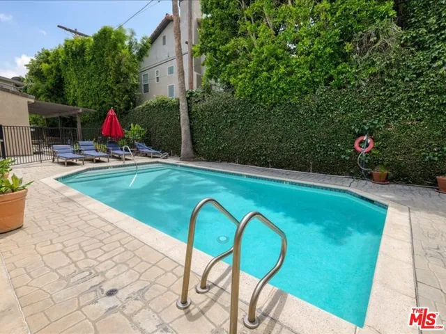 $849,000 | 4477 Woodman Avenue, Unit 304, Sherman Oaks, CA 91423