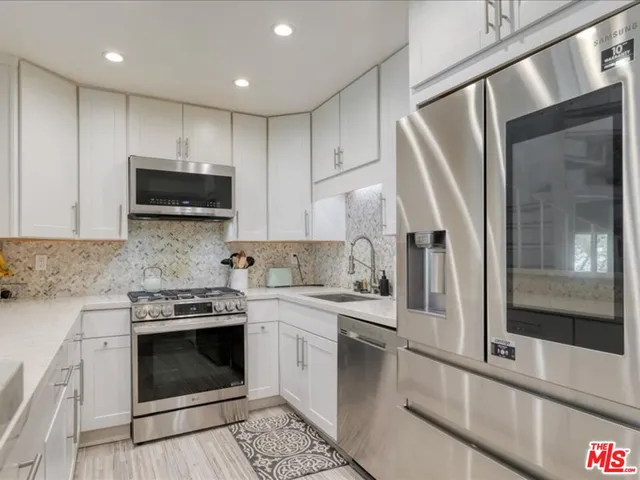 $849,000 | 4477 Woodman Avenue, Unit 304, Sherman Oaks, CA 91423